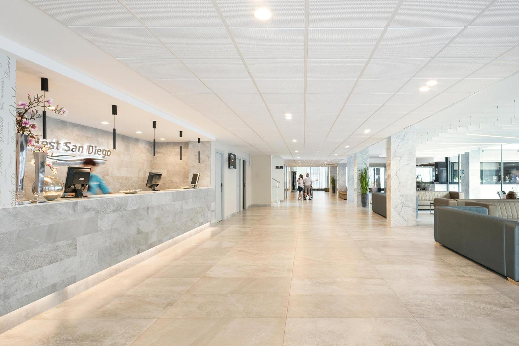 San Diego Hotel 4*